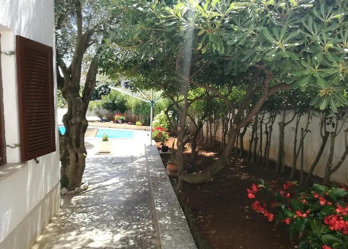 Bozena 3 아파트 브르사르